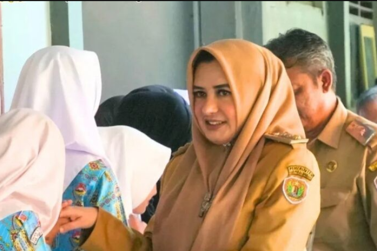 Kena OTT KPK! Bupati Pekalongan Fadia Arafiq Resmi Jadi Tersangka Pengadaan Jasa Outsourcing