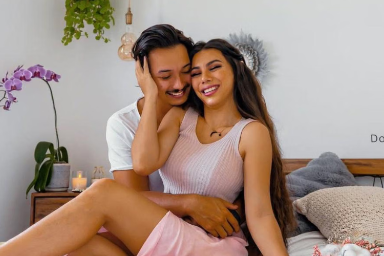 VIRAL! Yulia Baltschun Diselingkuhi Suami Sampai Dua Kali, Akui Dilema Antara Pergi atau Bertahan Demi Sang Anak