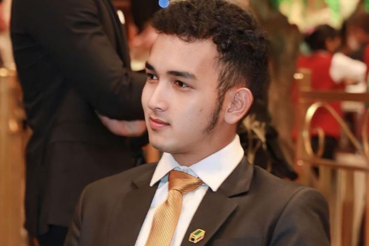 Profil Rio Ramadhan Disorot Netizen Usai Pamer Lamar Jeje Slebew, Ternyata Mantan Pacar Kekeyi!