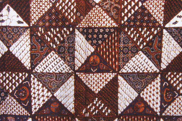 Filosofi dan Makna Motif Batik Tambal, Curi Perhatian Dunia Usai Dicap Brand Aime Leon Dore Sebagai 'Motif Abstrak'