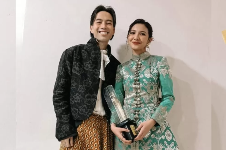 Begini Kondisi Sheila Dara Aisha Pasca Kepergian Vidi Aldiano, Terlihat Tabah Saat Mengantar Sang Suami ke Peristirahatan Terakhir