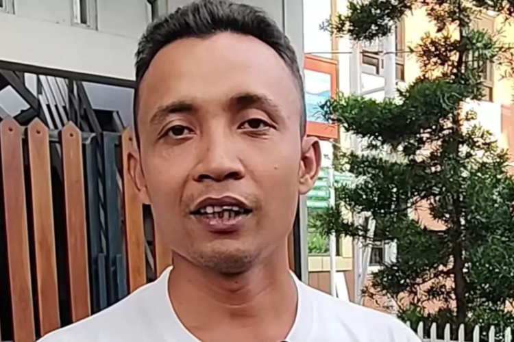 HEBOH! Alasan Pak Guru Yogi SDN Jipurapah 2 Winarsih Dipecat Sebagai Guru Oleh Disdikbud Jombang, Tercatat Tak Pernah Masuk Selama 181 Hari!