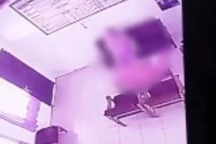 VIRAL! Video Rekaman CCTV Diduga Tindak Asusila Kepsek dan Guru Pekalongan, Pihak Sekolah Buka Klarifikasi