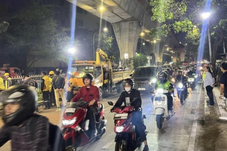 Jalan Tendean Jaksel Sudah Dibuka Setelah Proyek Pembongkaran JPO Selesai, Arus Lalu Lintas Kembali Normal 2 Arah