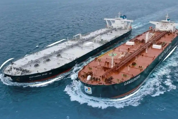 VIRAL! Kapal Tanker Gamsunoro Dipenuhi Orang India, Pertamina Ungkap Alasan Dibaliknya yang Mengejutkan