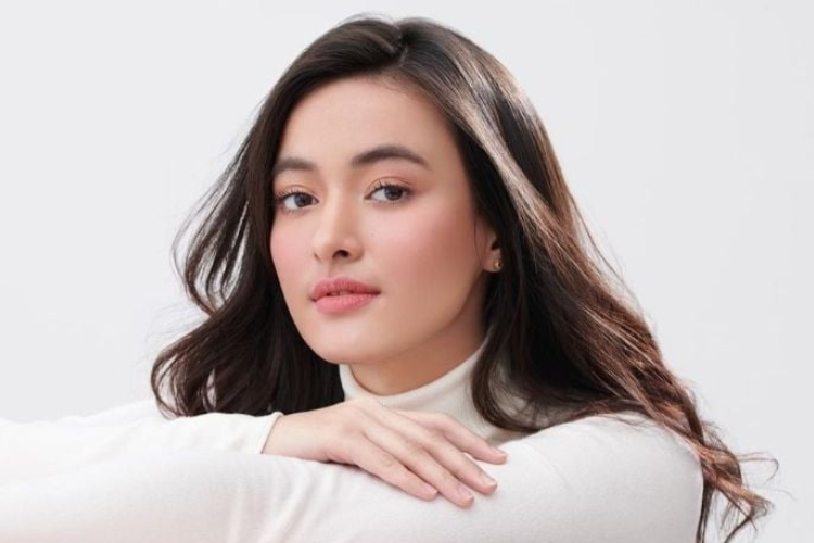 Profil dan Biodata Mawar de Jongh, Aktris Belasteran Belanda yang Berperan Sebagai Dira di Film Ayah, Ini Arahnya Kemana, Ya?