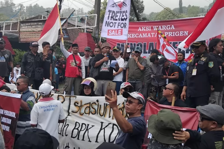 Tretes Not for Sale! Amukan Warga Pasuruan Memuncak Menuntut Proyek Real Estate di Lereng Arjuno Dihentikan Total 