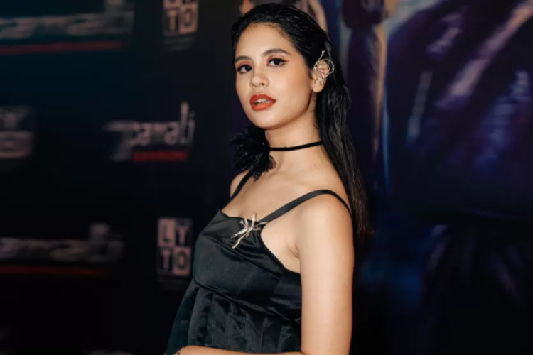 Profil dan Biodata Arla Ailani: Umur, Agama, Pacar, Hingga Orang Tua yang Ternyata Berasal dari Dunia Seni!
