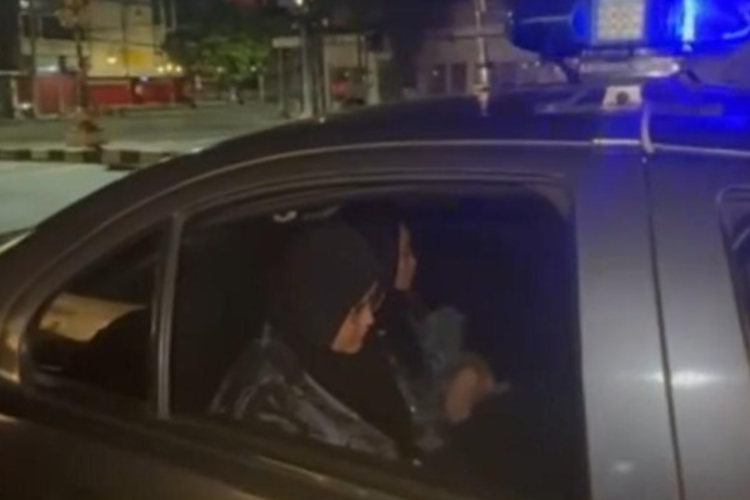 Geger! 2 Karyawati Cafe Lafayette Coffee Eatery di Malang Diciduk Polisi Gara-Gara Diduga Gelapkan Uang Senilai Rp10 juta