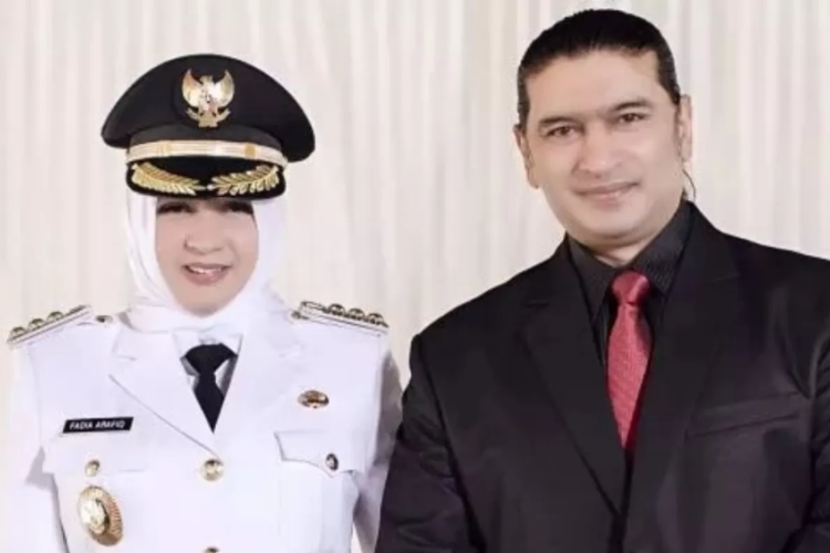 Siapa Ashraff Abu? Profil Suami Fadia Arafiq, Bupati Pekalongan yang Tertangkap TT KPK, Ternyata Mantan Penyanyi Dangdut