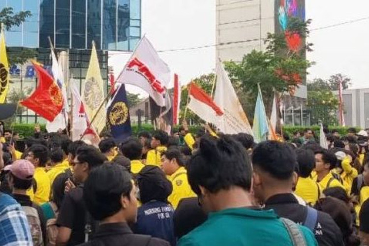 Demo Sumpah Pemuda 28 Oktober 2026: Ribuan Mahasiswa BEM UI dan Elemen Sipil Padati Bundaran HI