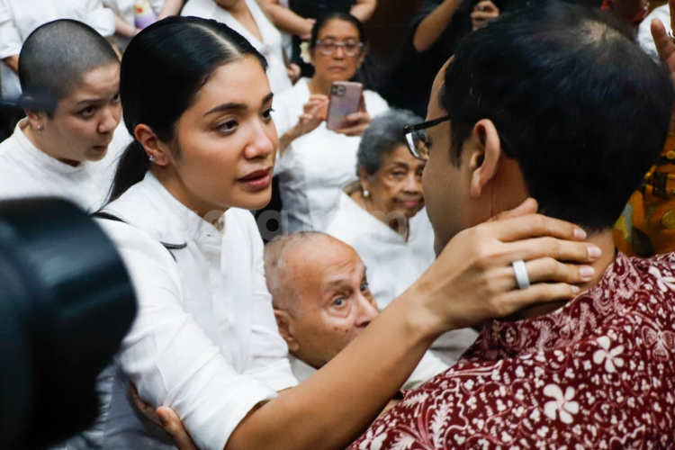 Profil dan Biodata Franka Franklin Lengkap, Istri Nadiem Makarim Setia Temani Sang Suami di Persidangan Kasus Korupsi Chromebook
