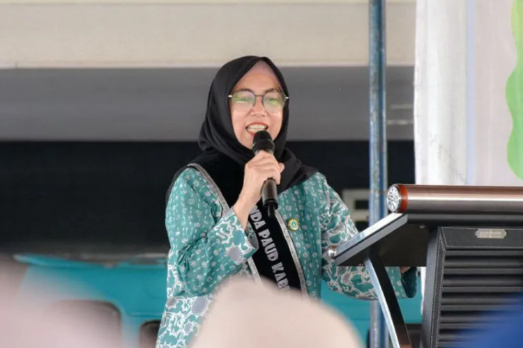 Profil Istri Bupati Pemalang, Noor Faizah Maenofie Dipanggil ke KPK atas Dugaan Kasus Korupsi Sang Suami