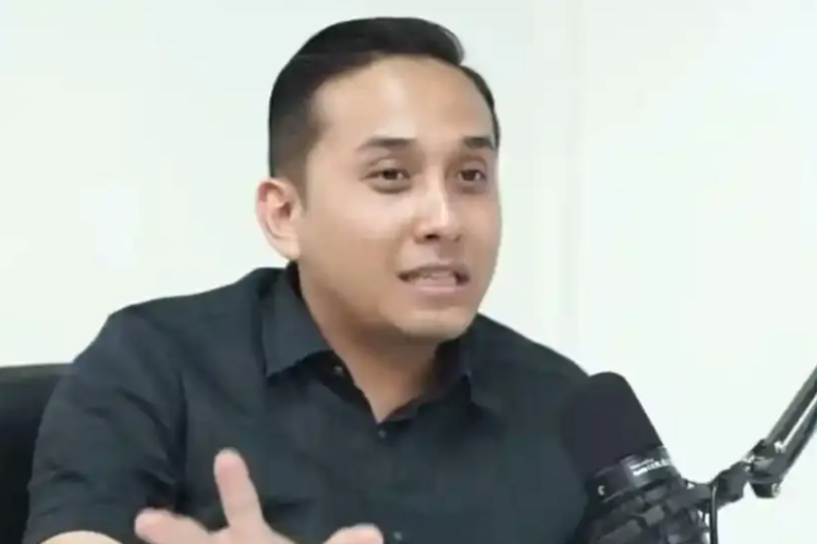 Siapa Kevin Gusnadi? Politisi DPP Partai NasDem yang Diduga Kekasih Baru Artis Senior Ayu Ting Ting