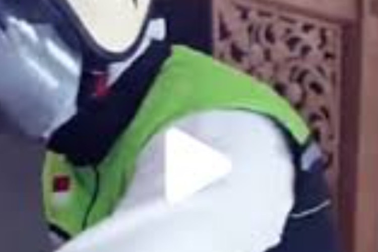 Geger! Link Video Viral Ojol Bali dan Bule Cantik Full Durasi HD 1080p, Buruan Download Sebelum Dihapus Admin