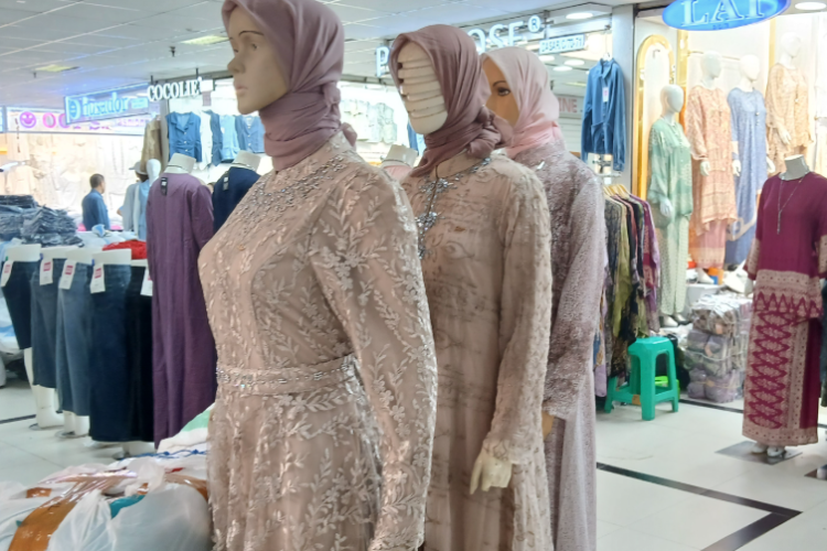Asal Usul Nama Gamis Bini Orang Viral di Tanah Abang, Cek Harganya Berikut ini Ada Banyak Model Cantik