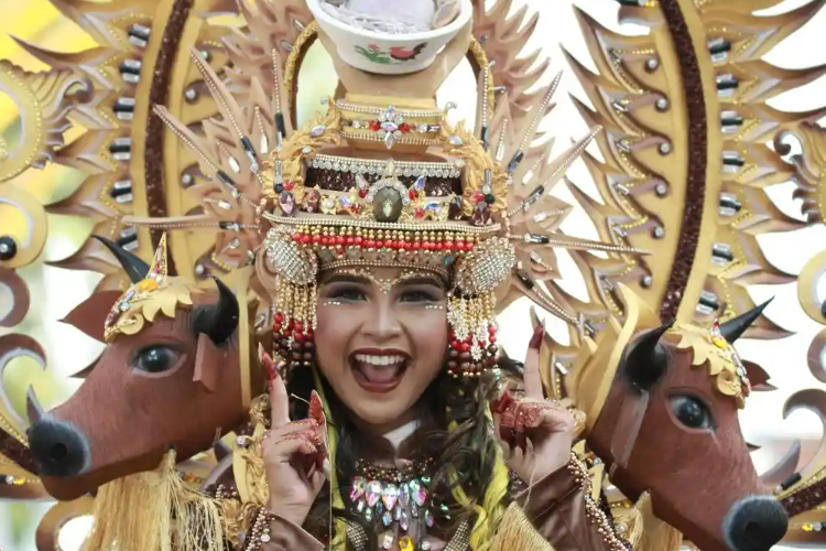 Catat Cara Pendaftaran Volunteer Banyuwangi Ethno Carnival 2026, Ada 4 Posisi Menarik Untuk Menambah Pengalaman