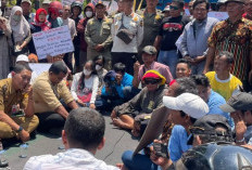 Protes Retribusi dan Status Kios, Ratusan Pedagang 3 Pasar Tradisional Geruduk Balai Kota Kediri