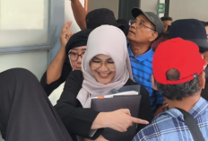 Dokter Tifa Beberkan Foto & Spesimen di Ijazah Jokowi, Usai jadi Saksi dalam Sidang Ijazah Palsu di Kota Solo!